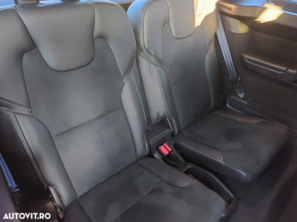 Volvo XC 90 B5 MHEV AWD 7 locuri R-Design - 10