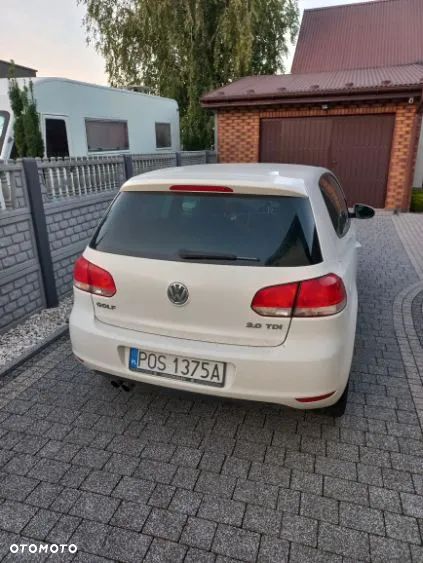 Volkswagen Golf 2.0 TDI DPF Highline - 4