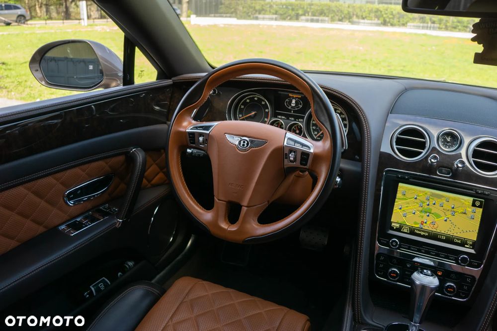 Bentley Flying Spur - 21