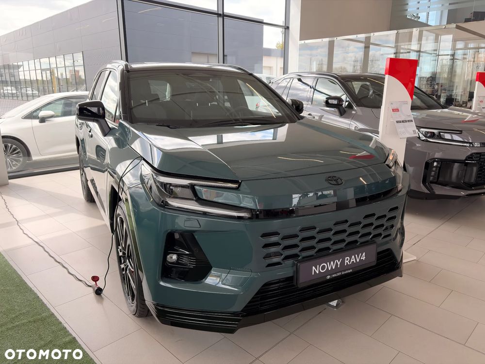 Toyota RAV4 - 1