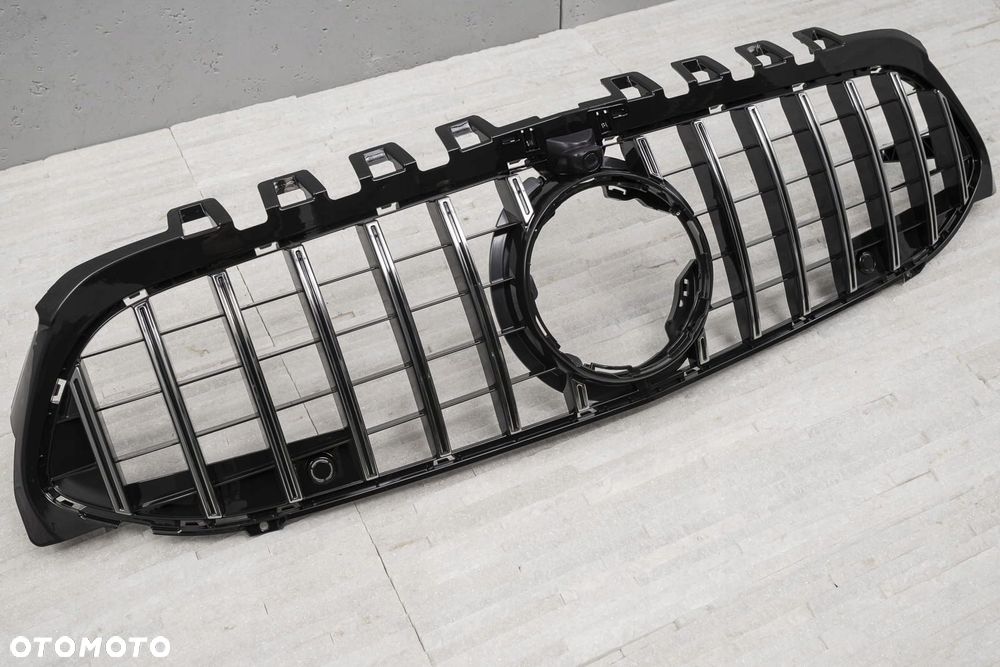 mercedes a-class w177 2018-2023 z kamerą grill gt panamericana srebrny - 6