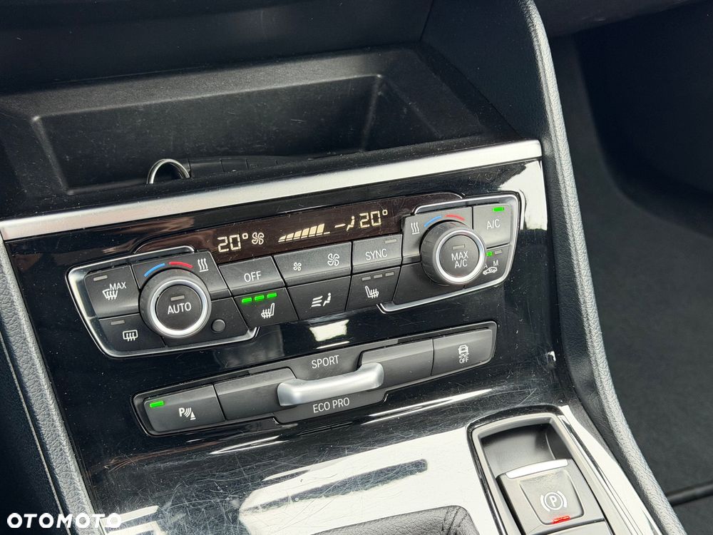 BMW Seria 2 218d Advantage - 16