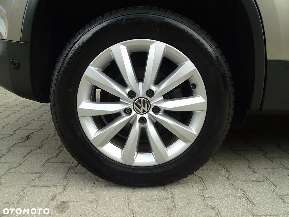 Volkswagen Tiguan 2.0 TDI DPF BlueMotion Technology Sport & Style - 26