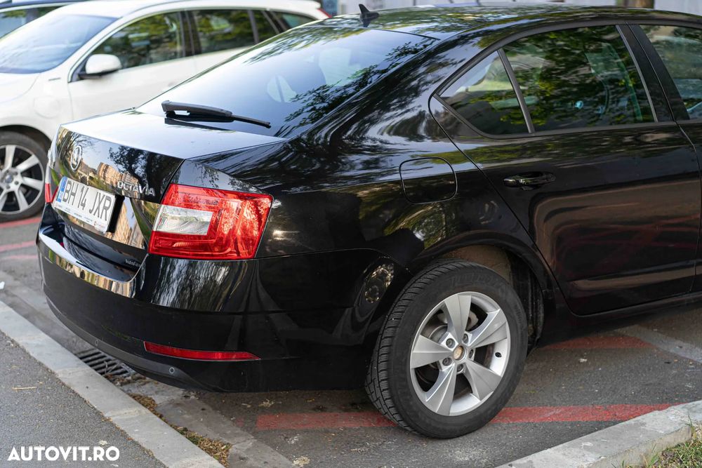 Skoda Octavia 1.6 TDI DSG Ambition - 7