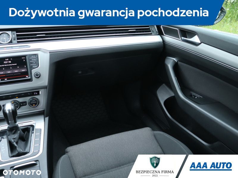 Volkswagen Passat Variant - 10