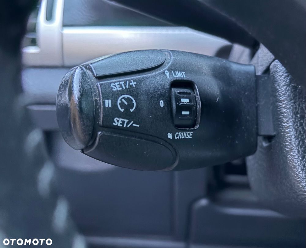 Peugeot 407 HDi 135 Automatik Premium - 15