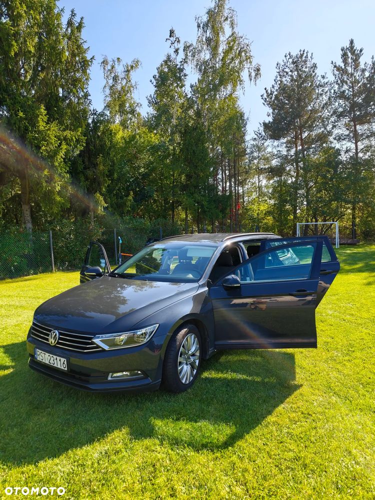 Volkswagen Passat - 6