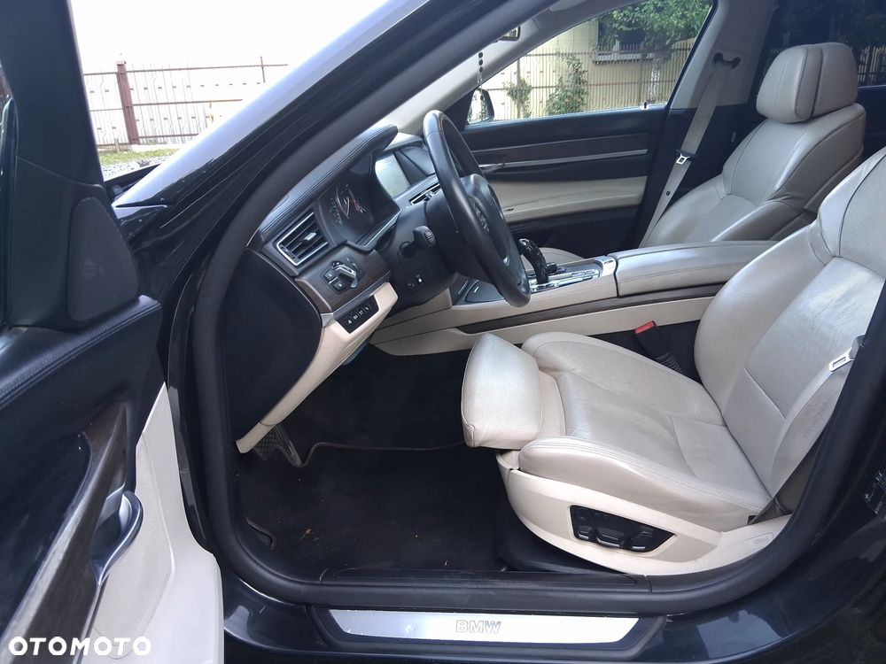 BMW Seria 7 730d - 14