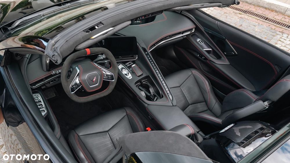 Chevrolet Corvette - 10