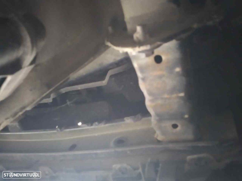 REFORÇO PARA-CHOQUES TRASEIRO CITROEN C3 - 1