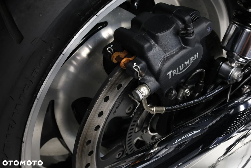Triumph Rocket - 38