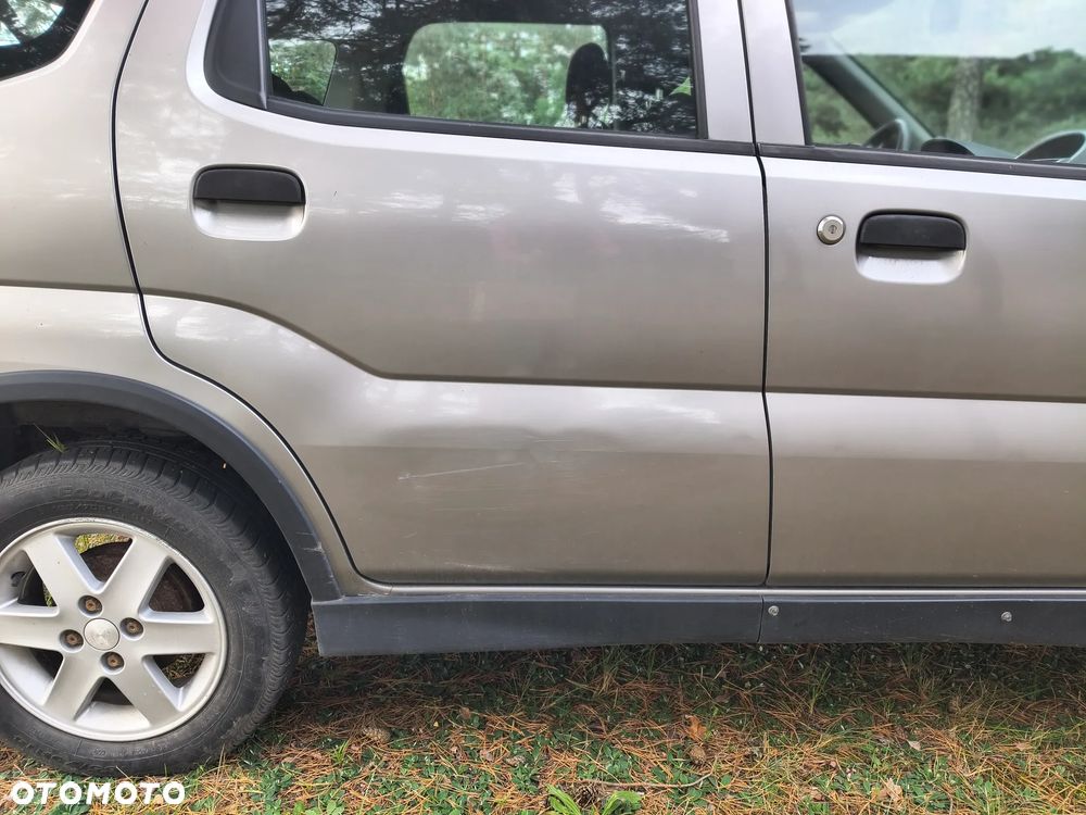 Suzuki Ignis - 2