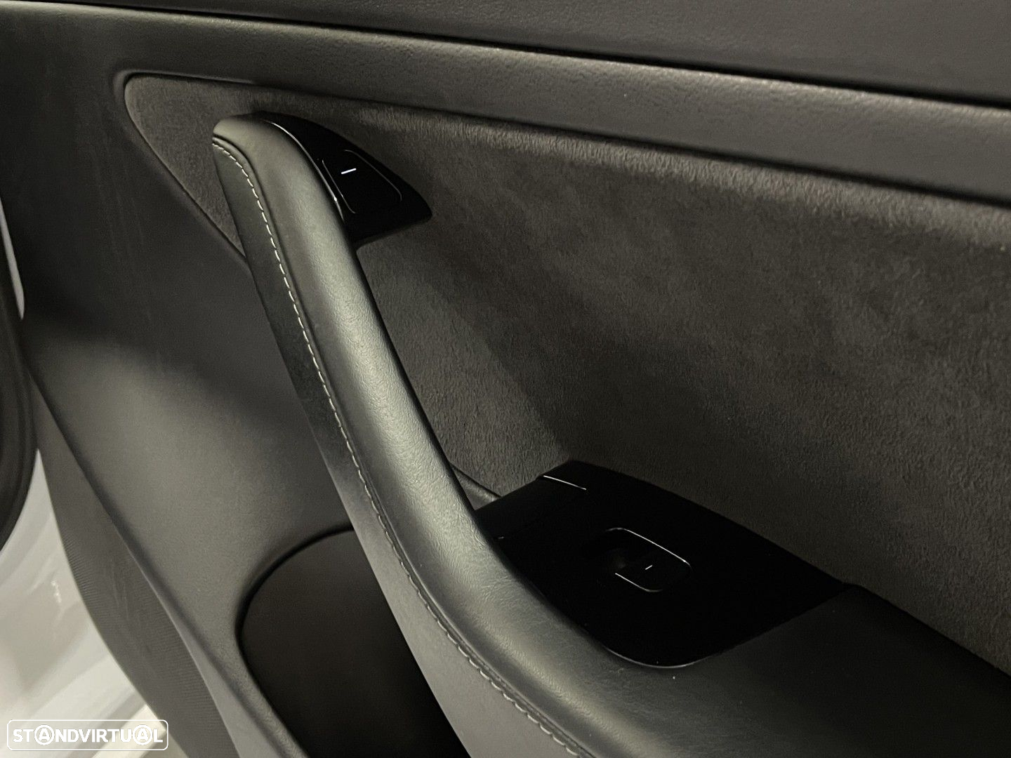 Tesla Model 3 - 33