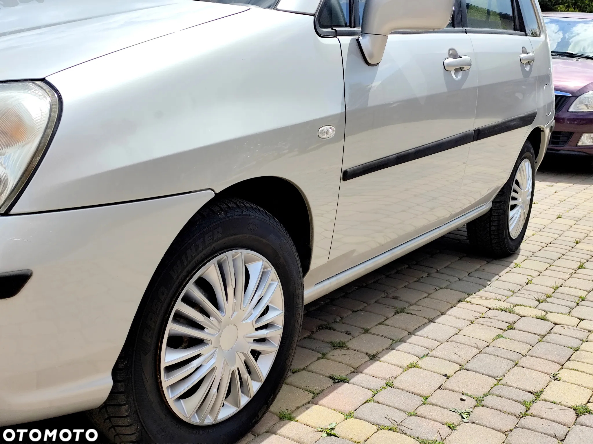 Suzuki Liana 1.6 - 14