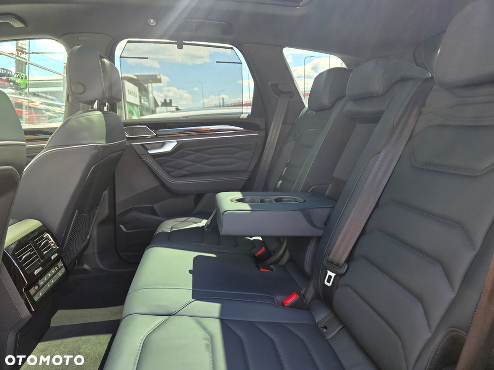 Volkswagen Touareg 3.0 V6 TDI SCR 4Mot R-Line - 19