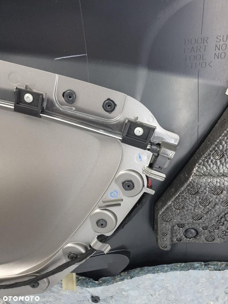 TAPICERKA DRZWI LEWA BOCZEK CHEVROLET CAMARO 5 92244662 - 7