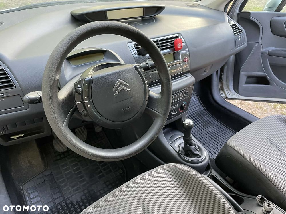 Citroën C4 1.6 16V VTR - 7