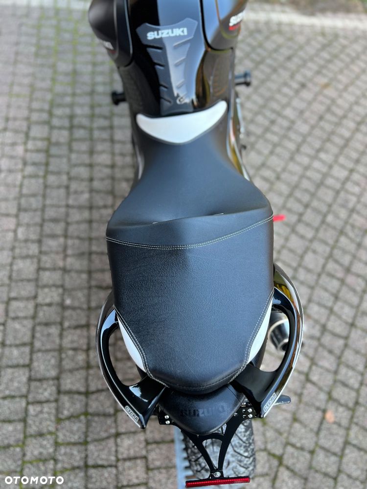 Suzuki Gladius - 13