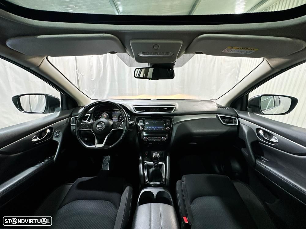 Nissan Qashqai 1.3 DIG-T MHEV Premiere Edition - 10