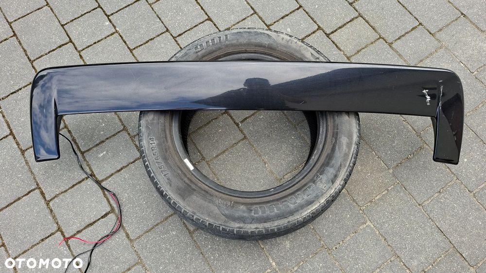 Lotka Spoiler Bagażnika Volvo V70 II - 1