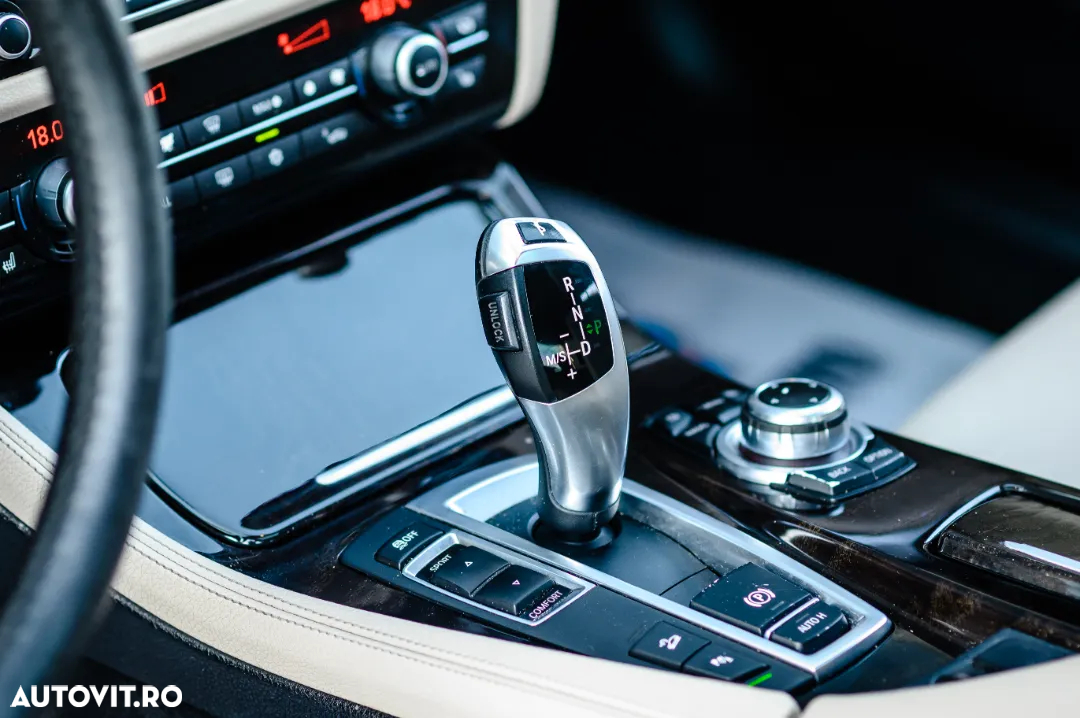 BMW Seria 5 528i xDrive Aut. - 20