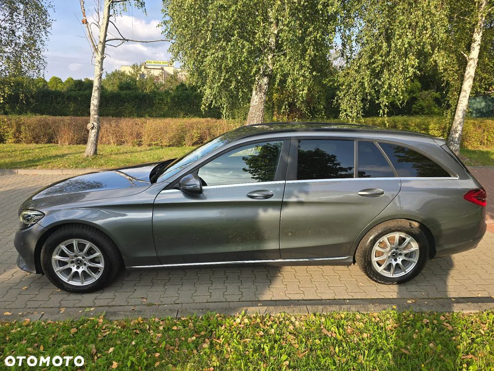 Mercedes-Benz Klasa C 180 d T Exclusive - 7