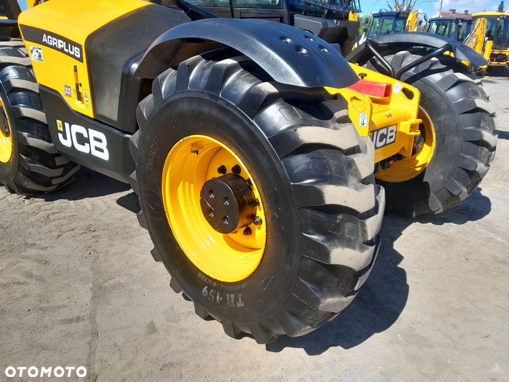 JCB 560-80 2019R agri plus - 14