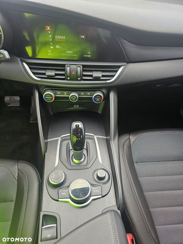 Alfa Romeo Giulia 2.0 Turbo Super - 7