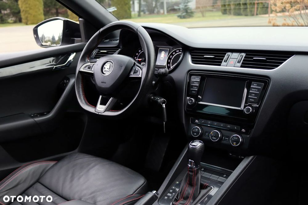 Skoda Octavia 2.0 TDI 4x4 DSG RS - 26