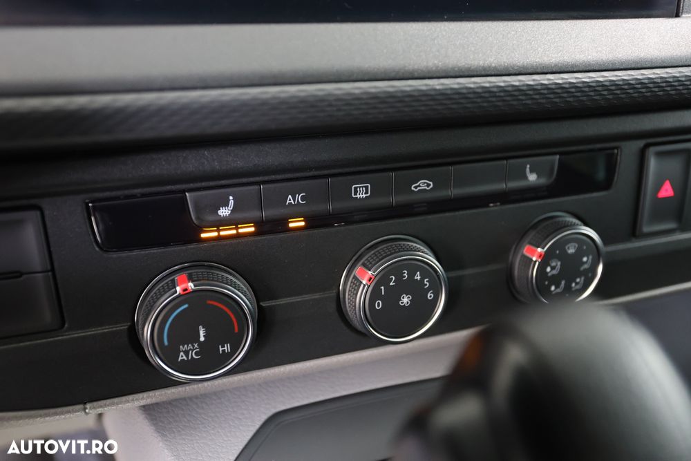 Volkswagen Caravelle LR Highline DSG - 16