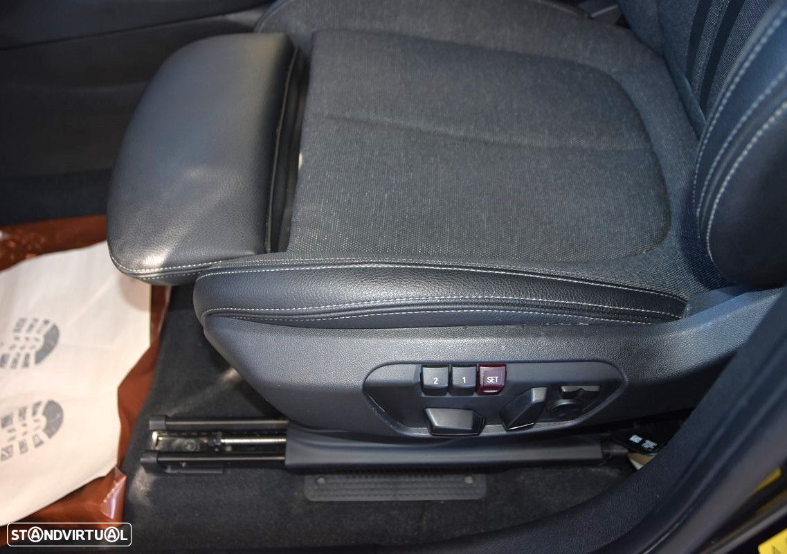 BMW 225xe Active Tourer Pack M - 6