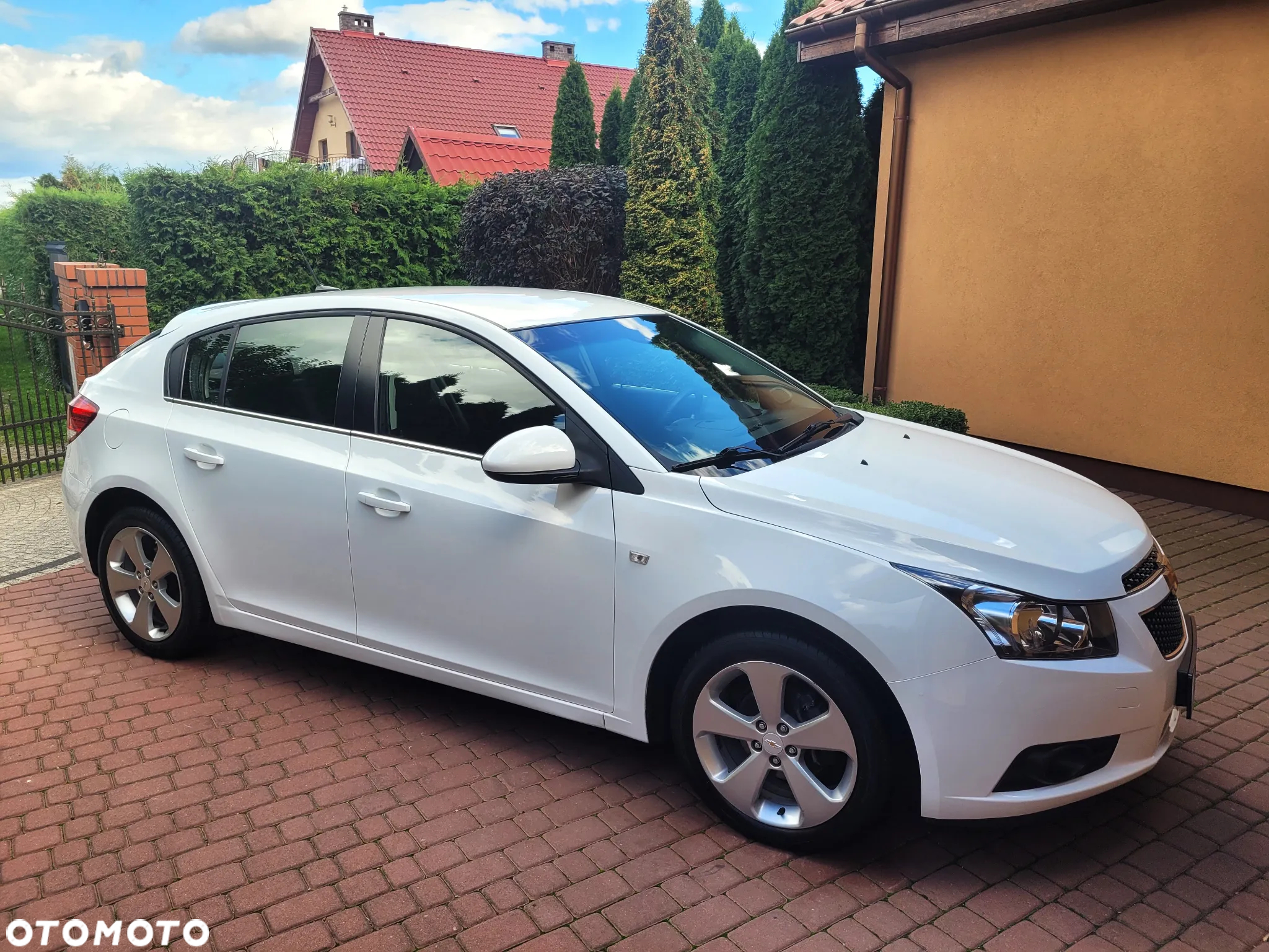 Chevrolet Cruze 1.8 LT+ - 8