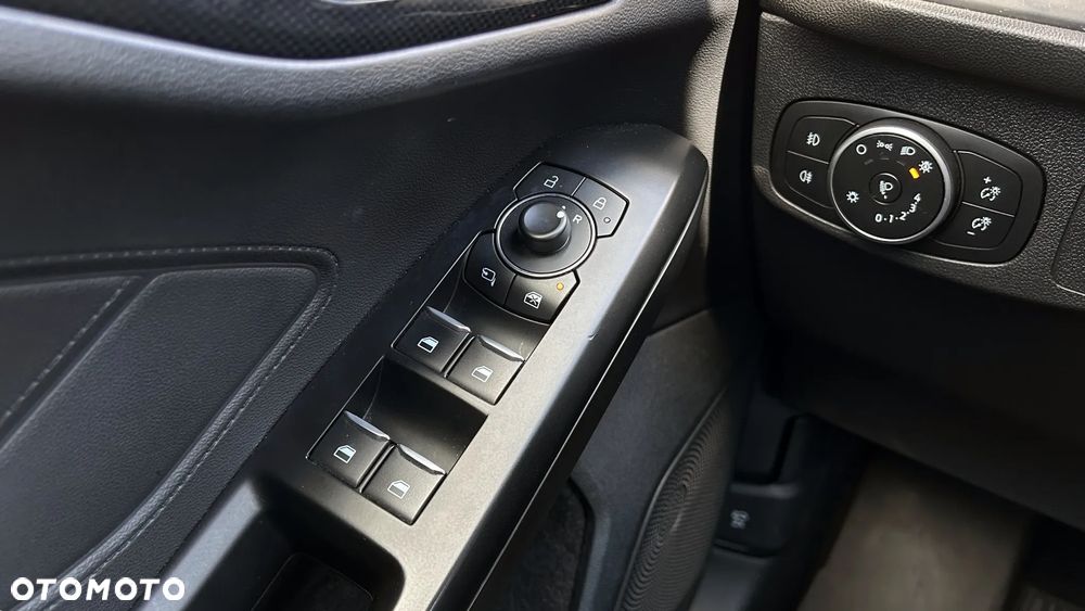 Ford Focus 1.0 EcoBoost ST-Line - 16
