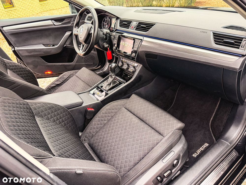Skoda Superb 2.0 TDI DSG Ambition - 6