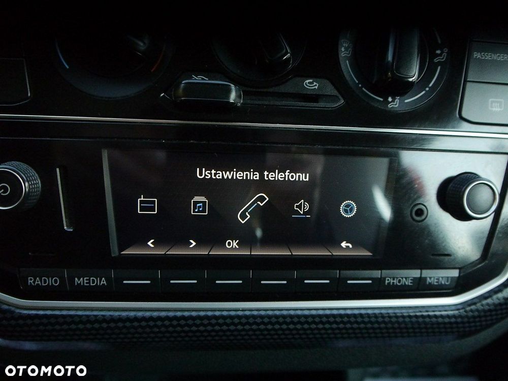 Volkswagen up! 1.0 White Style - 26