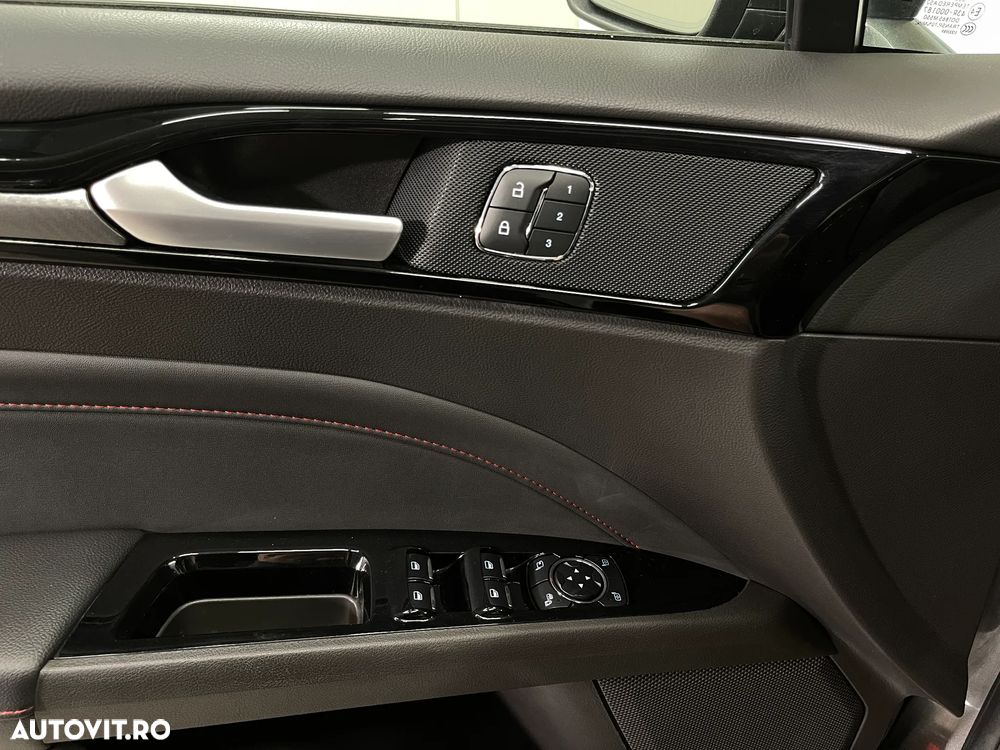 Ford Mondeo 2.0 HEV ST Line High - 22