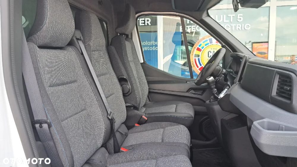 Renault Nowy Master 9 palet + winda - 13