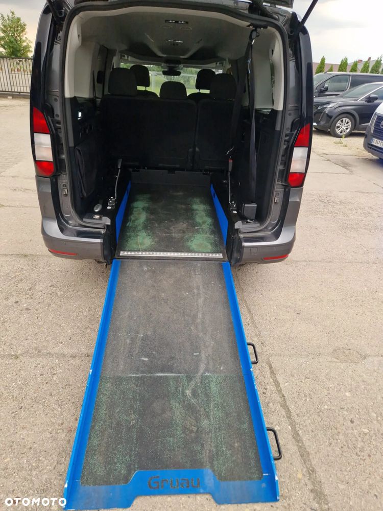 Ford Tourneo Connect Grand - 18
