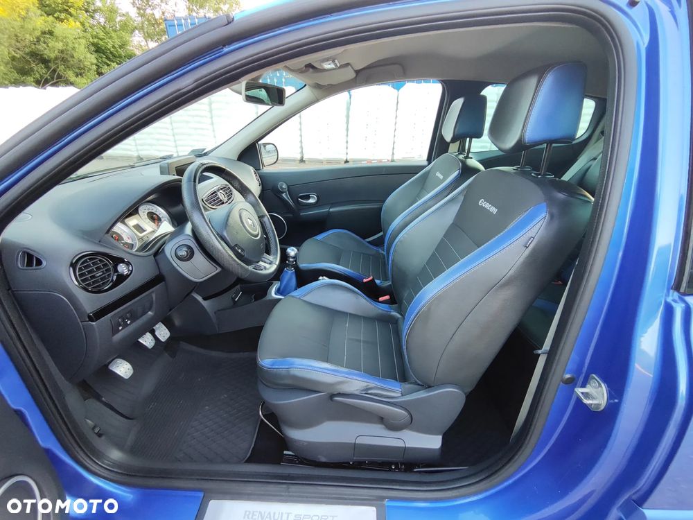 Renault Clio 1.5 dCi 105 FAP Gordini - 27