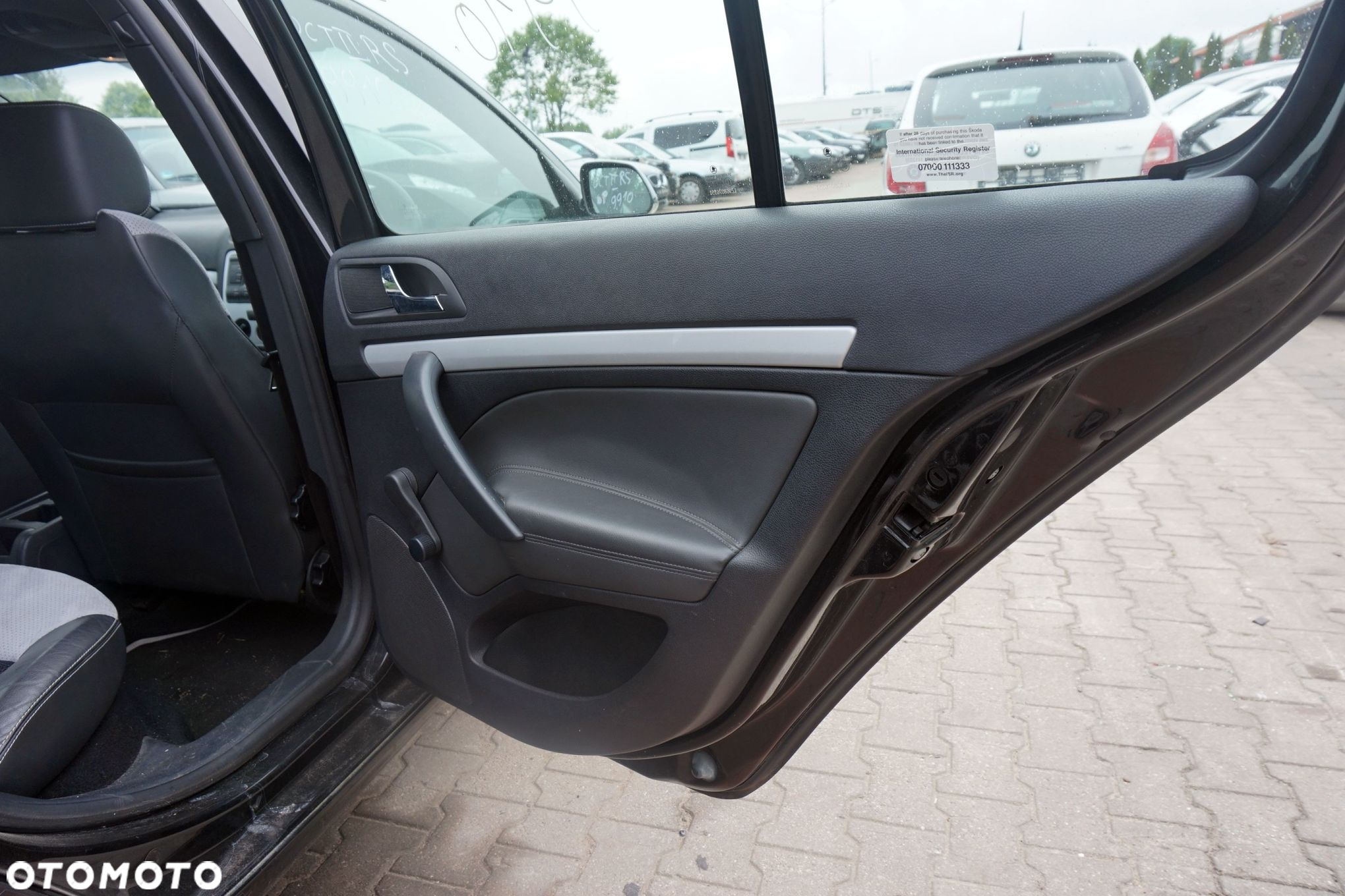BOCZEK TAPICERKA DRZWI PRAWY TYŁ OCTAVIA II RS 1Z3 LB LIFTBACK SKÓRA SKODA 2004-2008 - 2