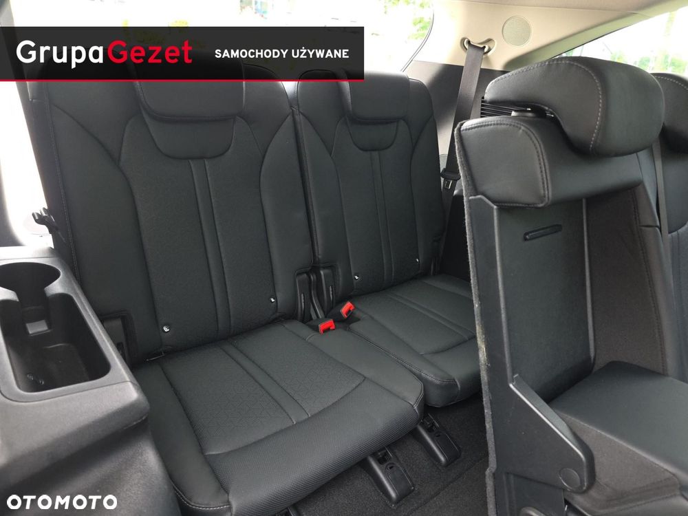 Kia Sorento - 34