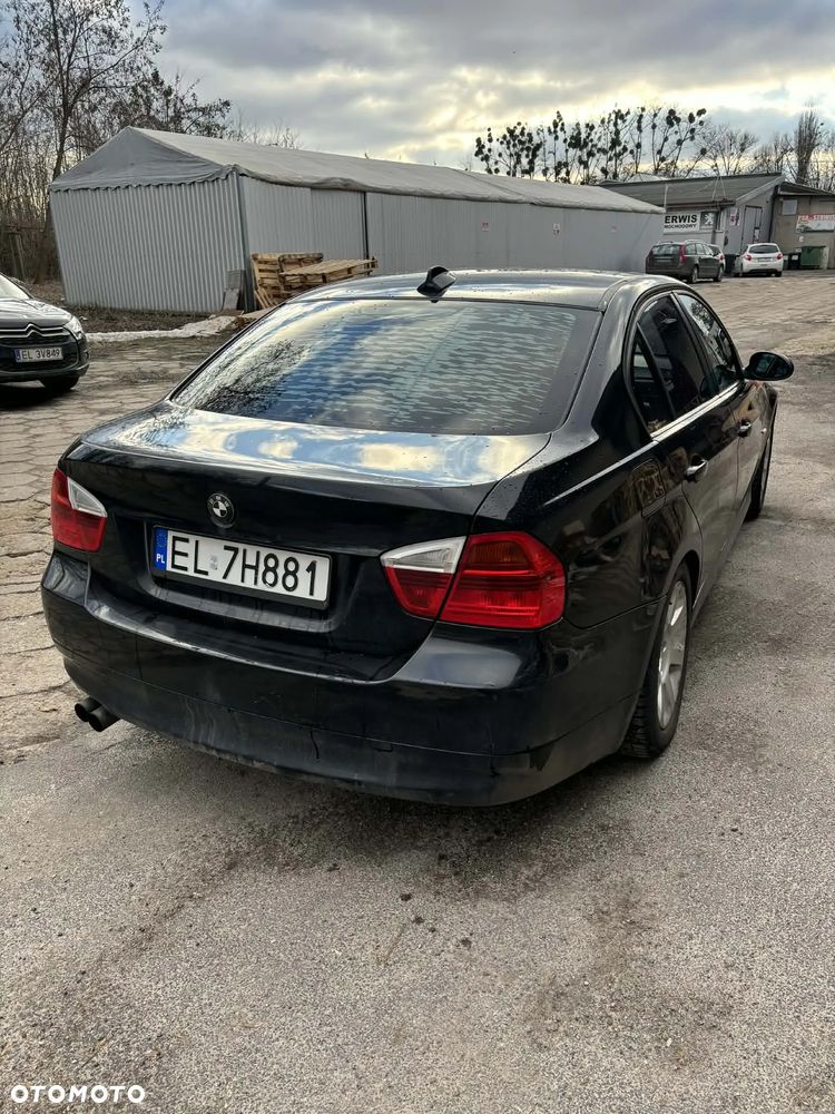 BMW Seria 3 325i - 4