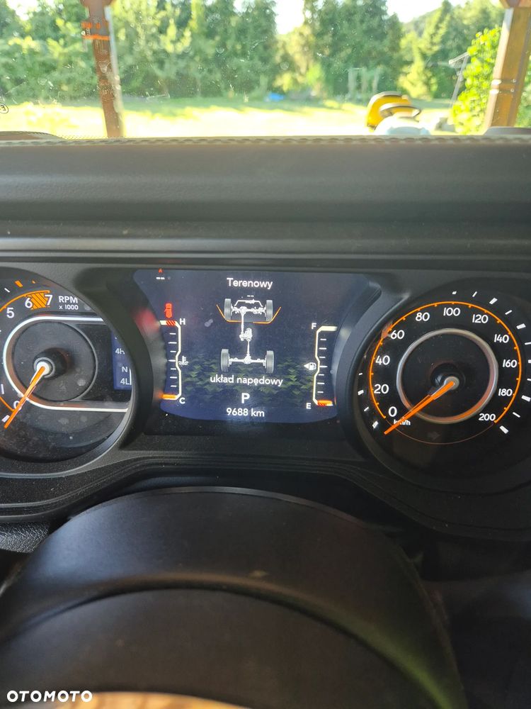 Jeep Wrangler - 28