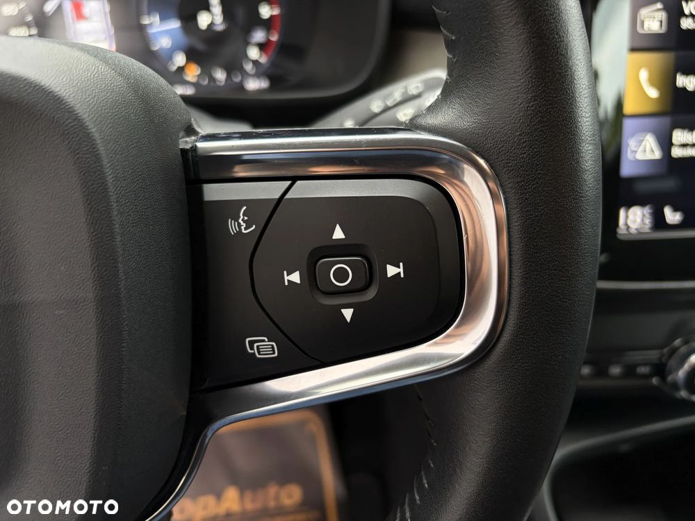 Volvo XC 40 D3 SCR Inscription - 24