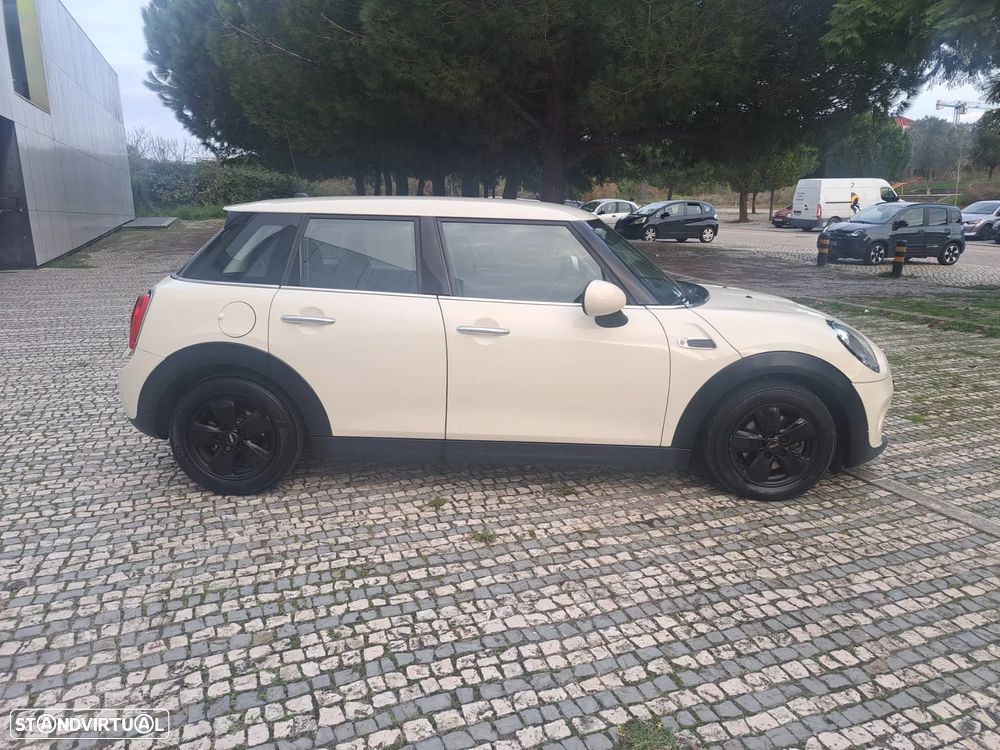 MINI 5 Portas One D - 12