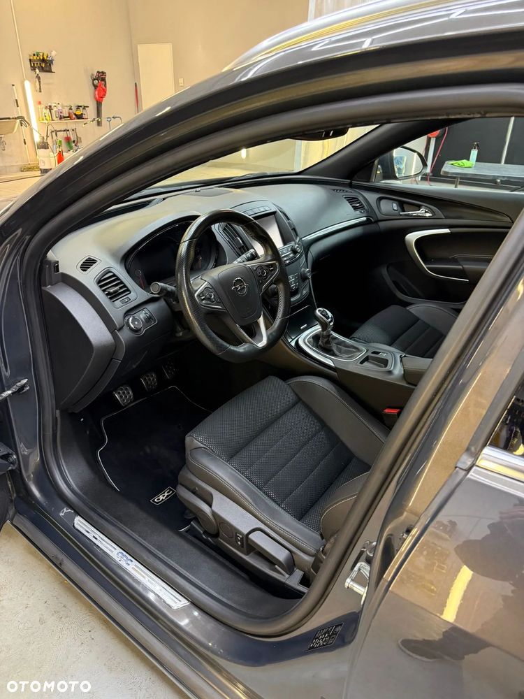 Opel Insignia 2.8 T V6 OPC EU6 - 13