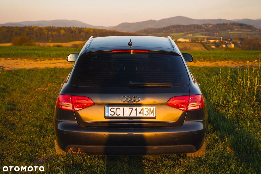 Audi A4 Avant 2.0 TDI DPF Attraction - 4