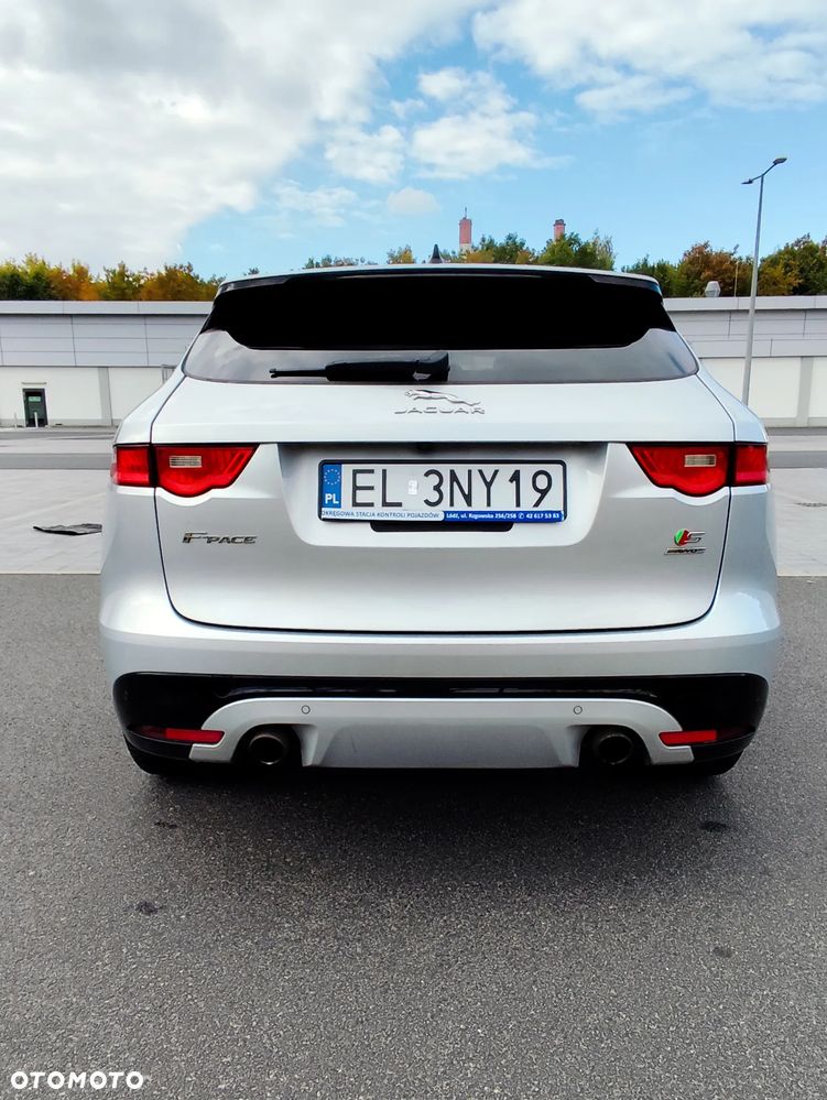 Jaguar F-Pace - 7