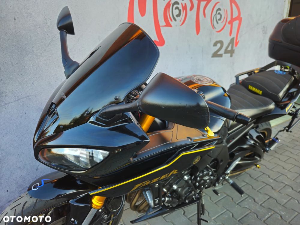 Yamaha FZ8 - 11