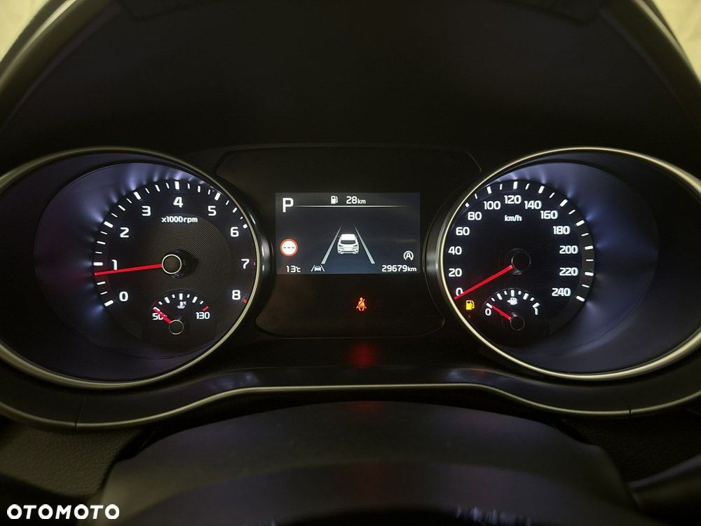 Kia XCeed - 16
